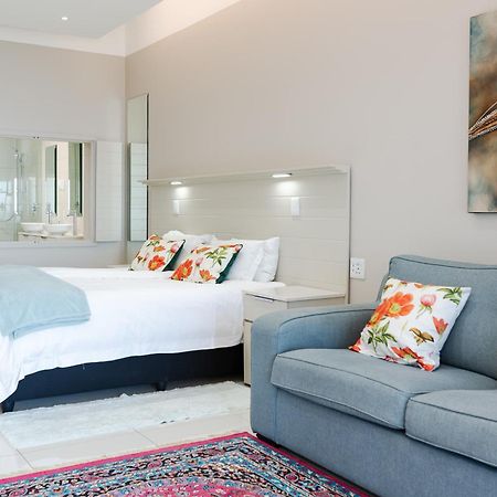 קייפטאון Camps Bay Blue Self-Catering Studios מראה חיצוני תמונה